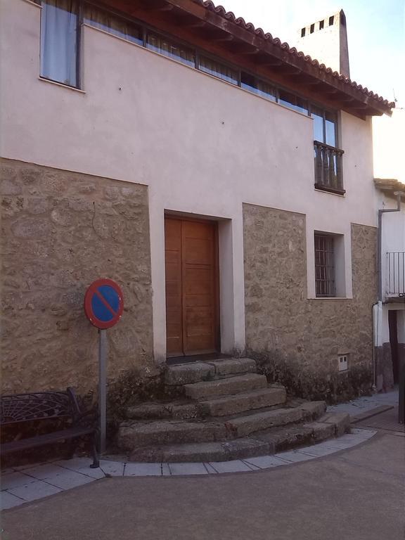 Albergue Turistico Via De La Plata Banos De Montemayor Exterior photo